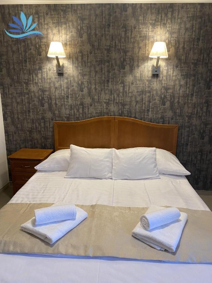 Hotel Aqua Sarvar Luaran gambar