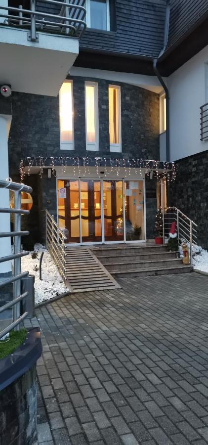 Hotel Aqua Sarvar Luaran gambar